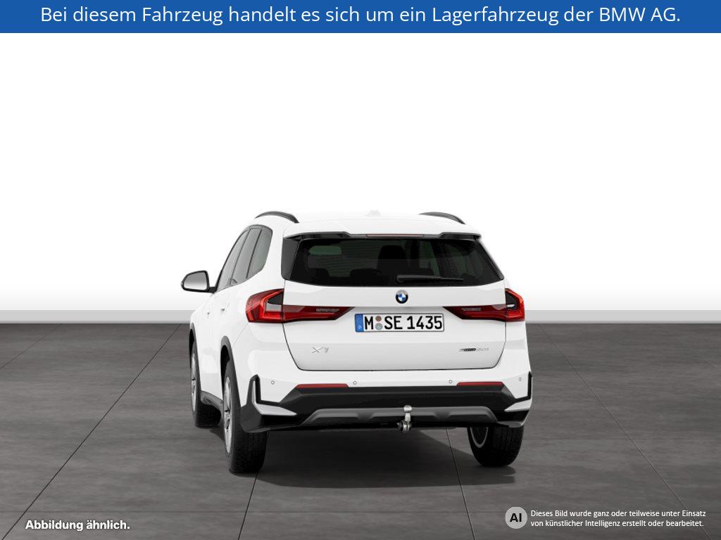 Fahrzeugabbildung BMW X1 sDrive20i