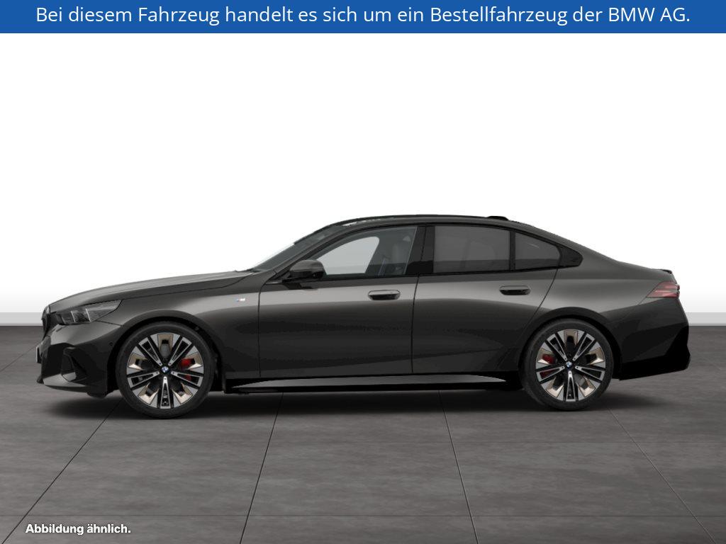 Fahrzeugabbildung BMW 520i Limousine
