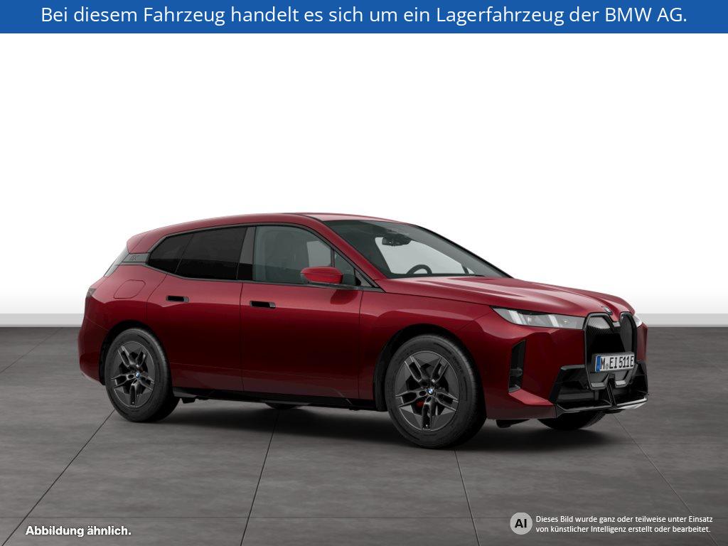 Fahrzeugabbildung BMW iX xDrive45