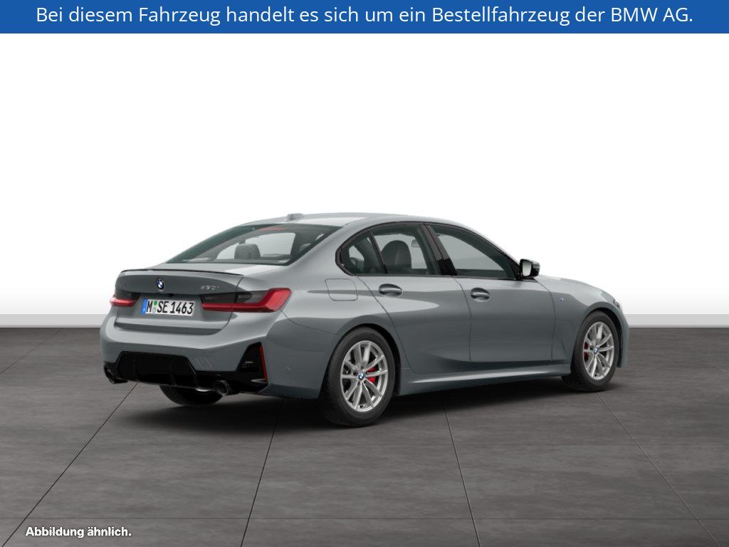 Fahrzeugabbildung BMW 330i xDrive Limousine