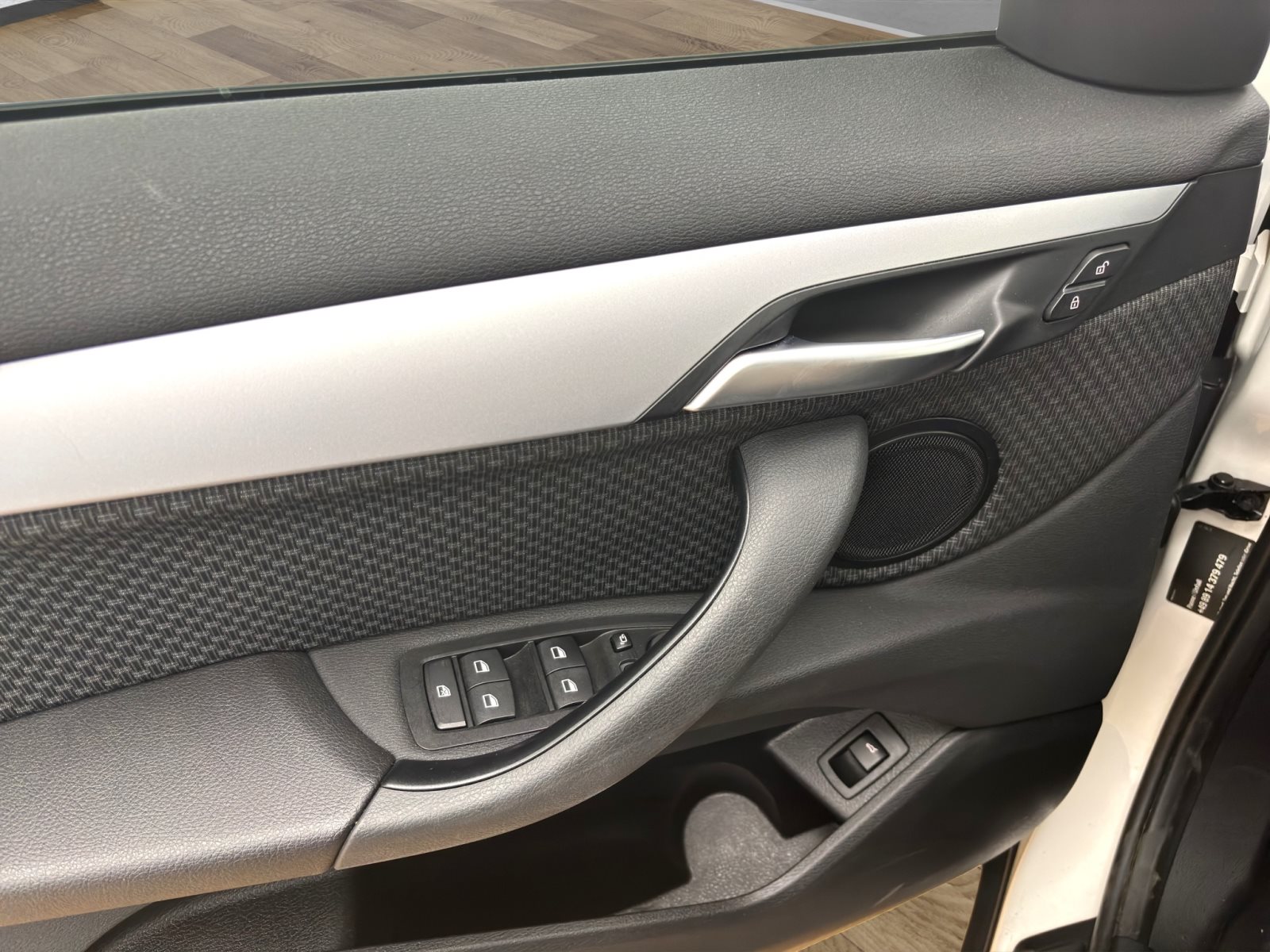 Fahrzeugabbildung BMW X1 sDrive20i [Advantage, Navi, LED, RFK, SHZ]