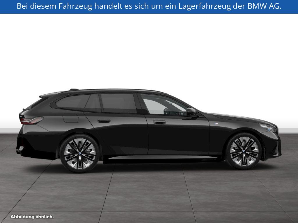 Fahrzeugabbildung BMW i5 eDrive40 Touring