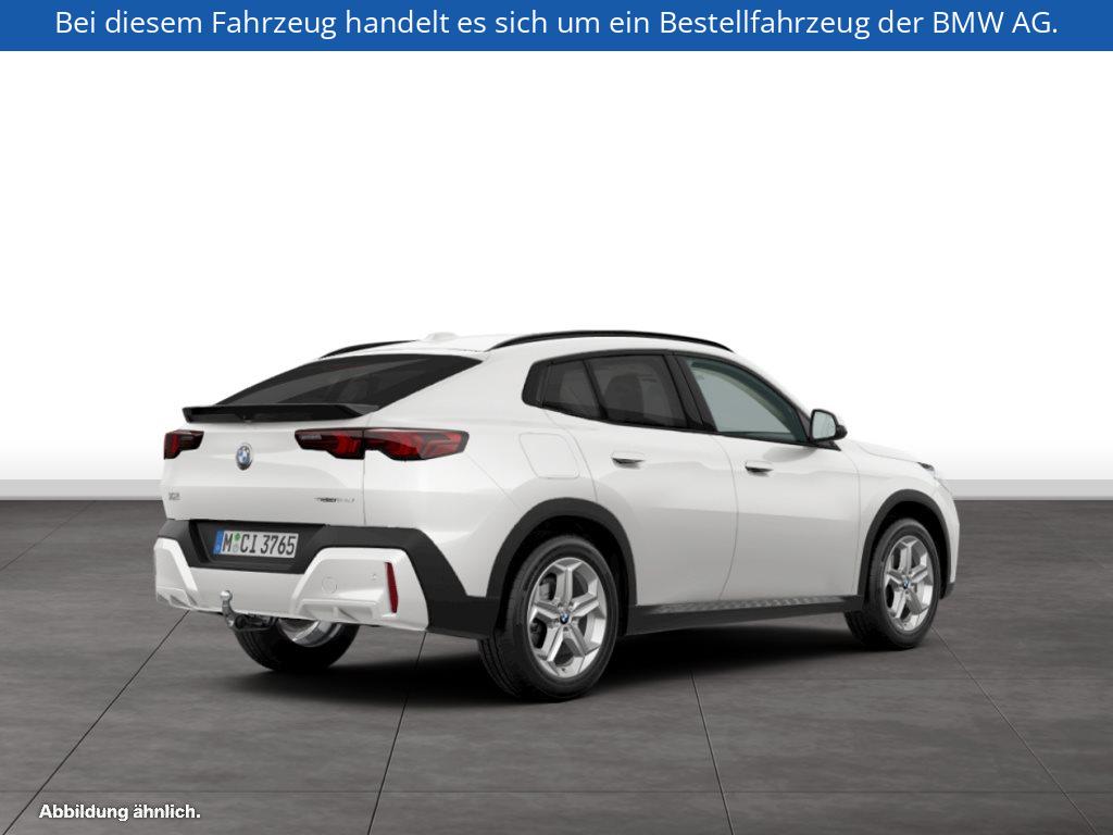 Fahrzeugabbildung BMW X2 sDrive18d