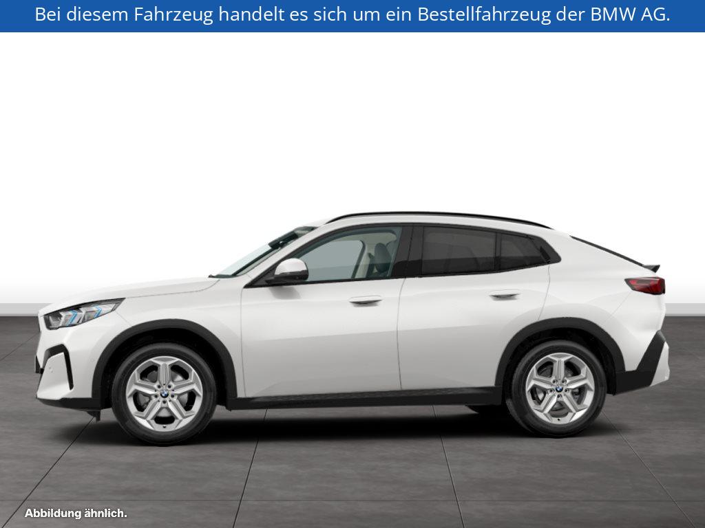 Fahrzeugabbildung BMW X2 sDrive18d
