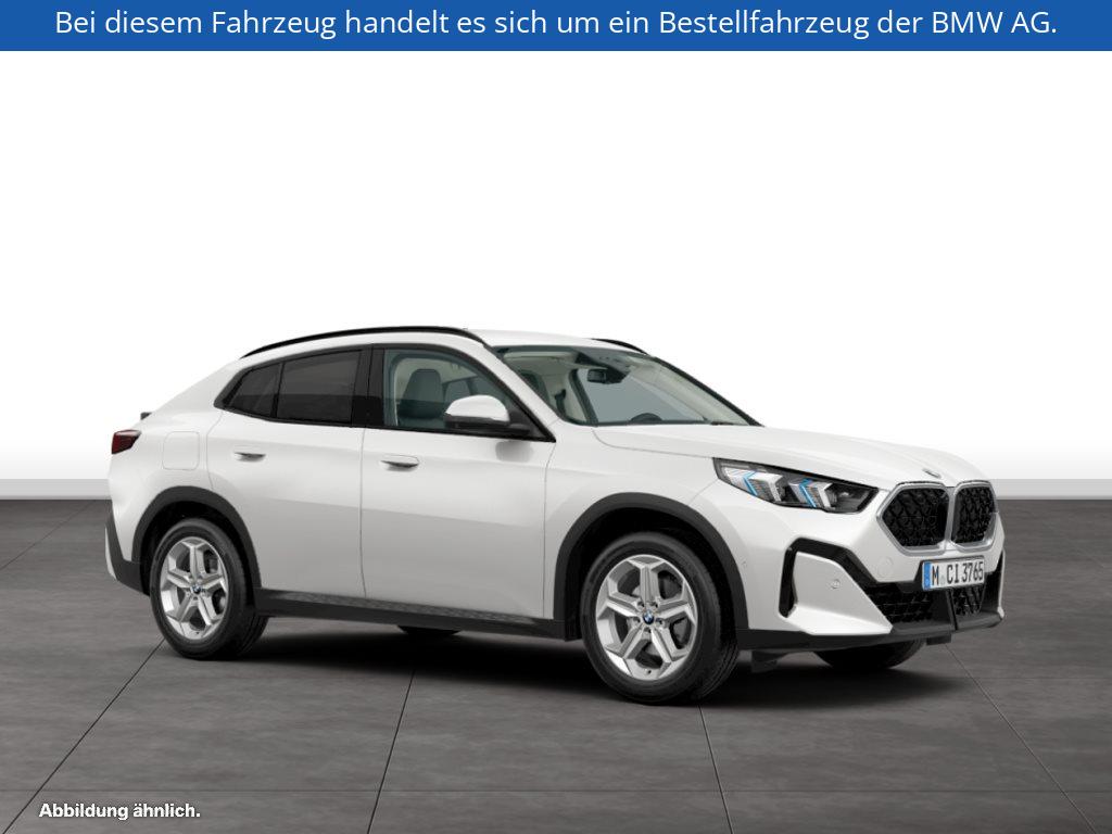 Fahrzeugabbildung BMW X2 sDrive18d
