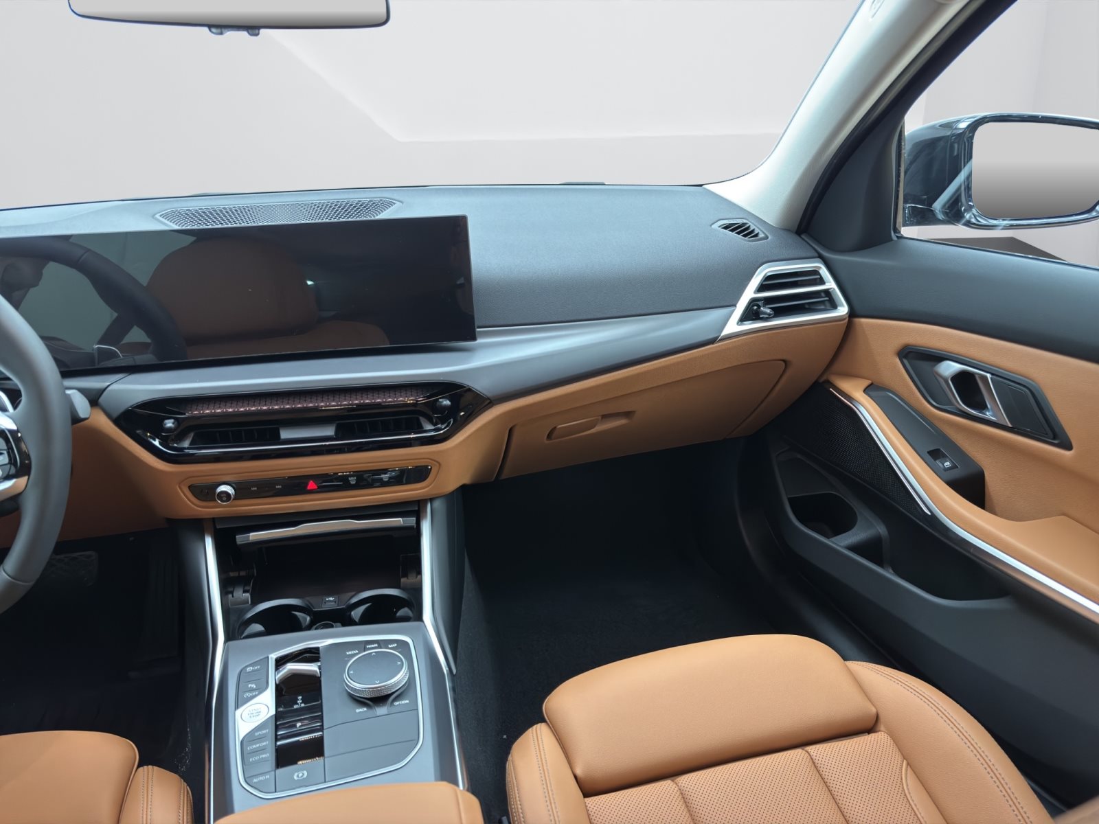 Fahrzeugabbildung BMW 318i Touring [Sport Line, LC Plus, AHK, ACC, RFK]