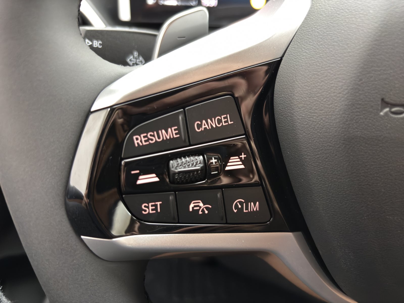 Fahrzeugabbildung BMW 318i Touring [Sport Line, LC Plus, AHK, ACC, RFK]