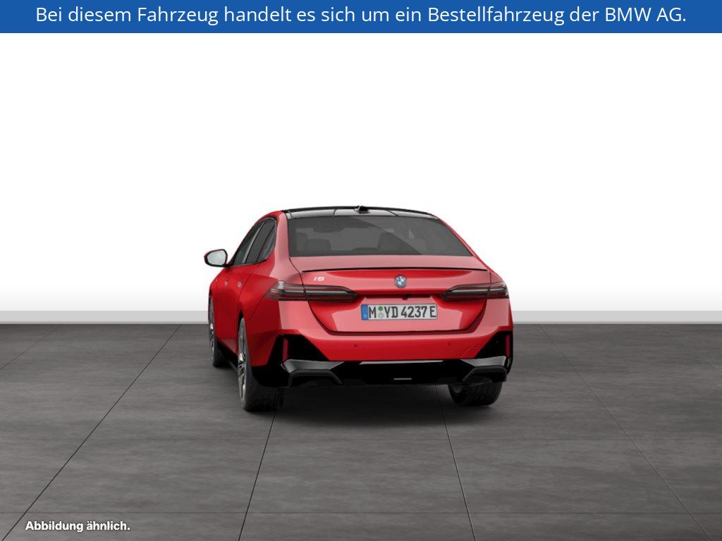 Fahrzeugabbildung BMW i5 xDrive40 Limousine