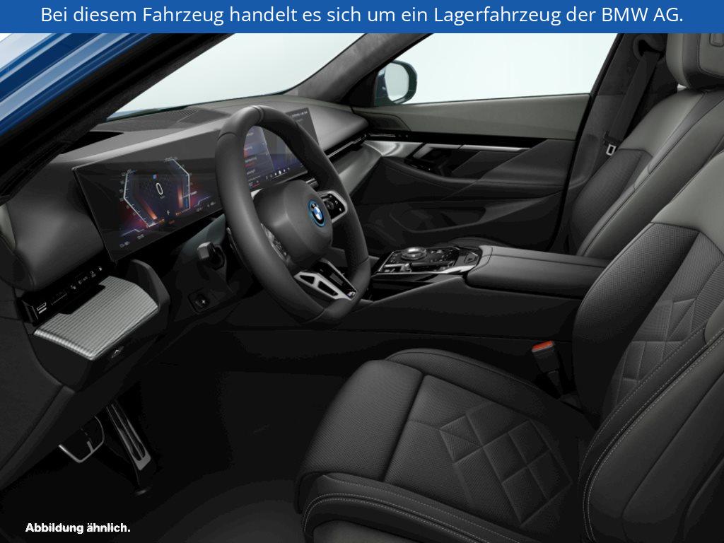 Fahrzeugabbildung BMW i5 eDrive40 Touring