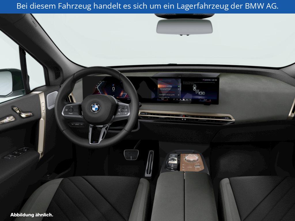 Fahrzeugabbildung BMW iX xDrive60