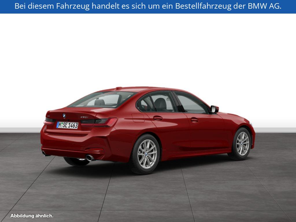 Fahrzeugabbildung BMW 330i xDrive Limousine