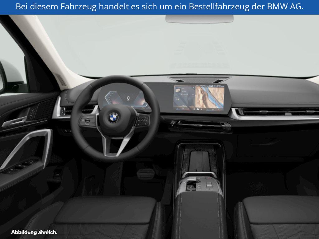 Fahrzeugabbildung BMW X1 sDrive20i