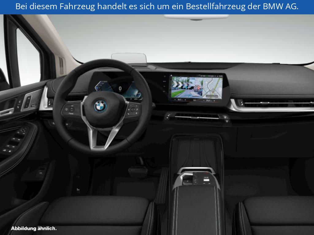 Fahrzeugabbildung BMW 230e xDrive Active Tourer