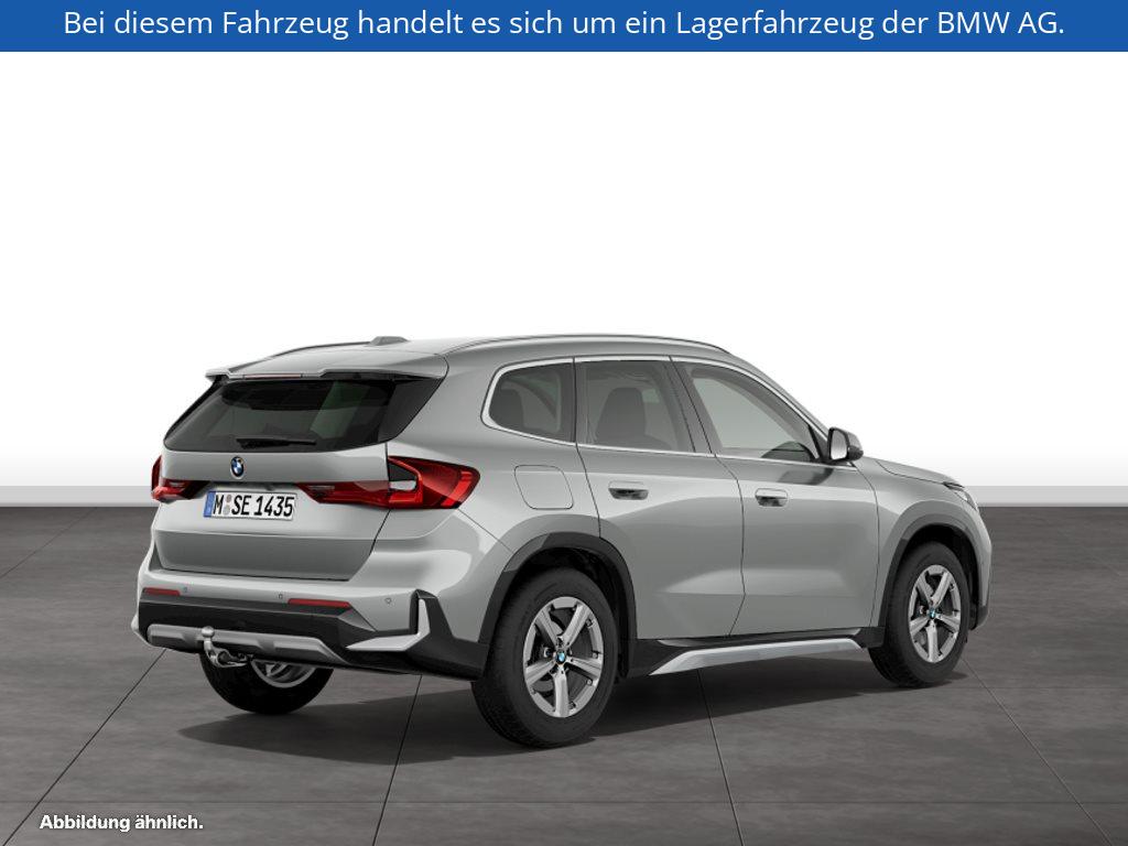 Fahrzeugabbildung BMW X1 sDrive20i