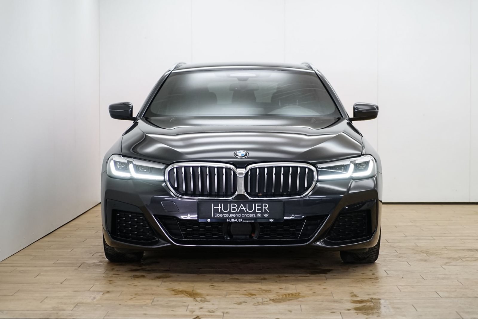 Fahrzeugabbildung BMW 520d xDrive Touring [M Sport, LC Prof., ACC, AHK]