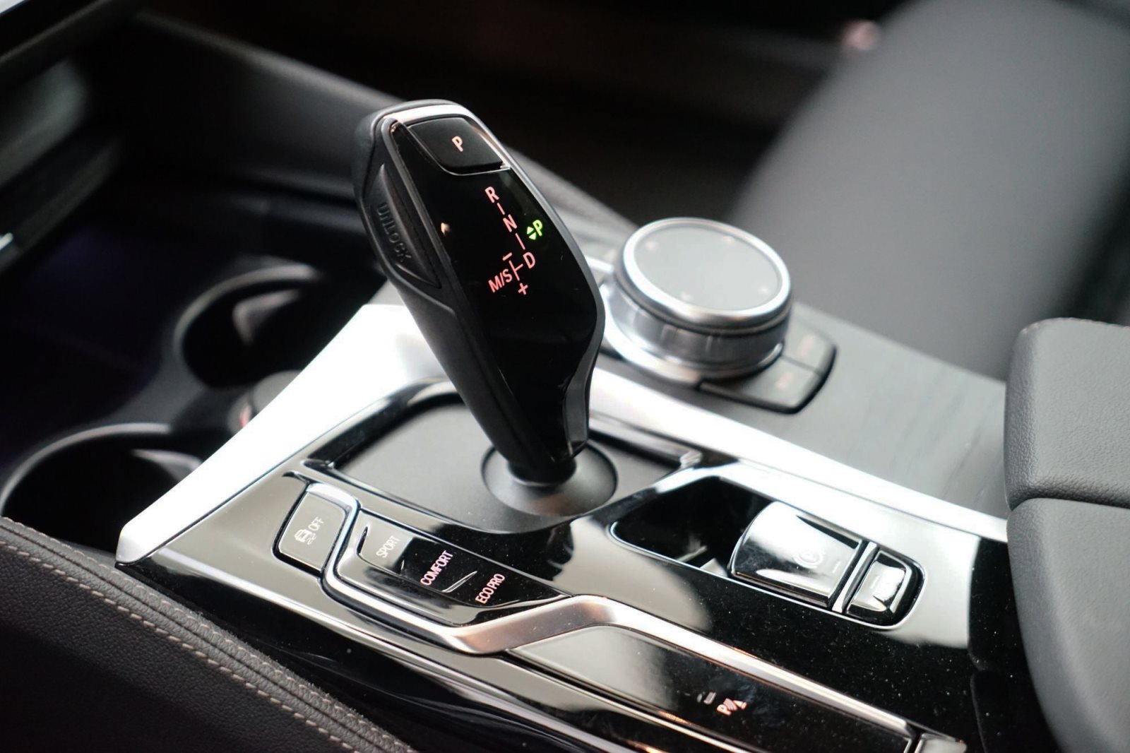 Fahrzeugabbildung BMW 520d xDrive Touring [M Sport, LC Prof., ACC, AHK]