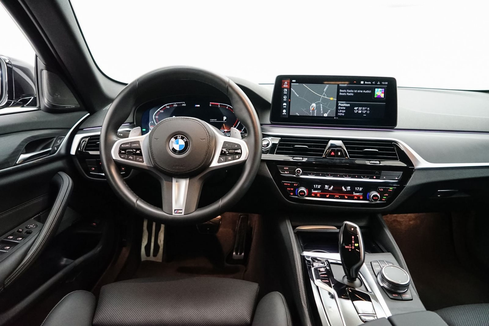 Fahrzeugabbildung BMW 520d xDrive Touring [M Sport, LC Prof., ACC, AHK]