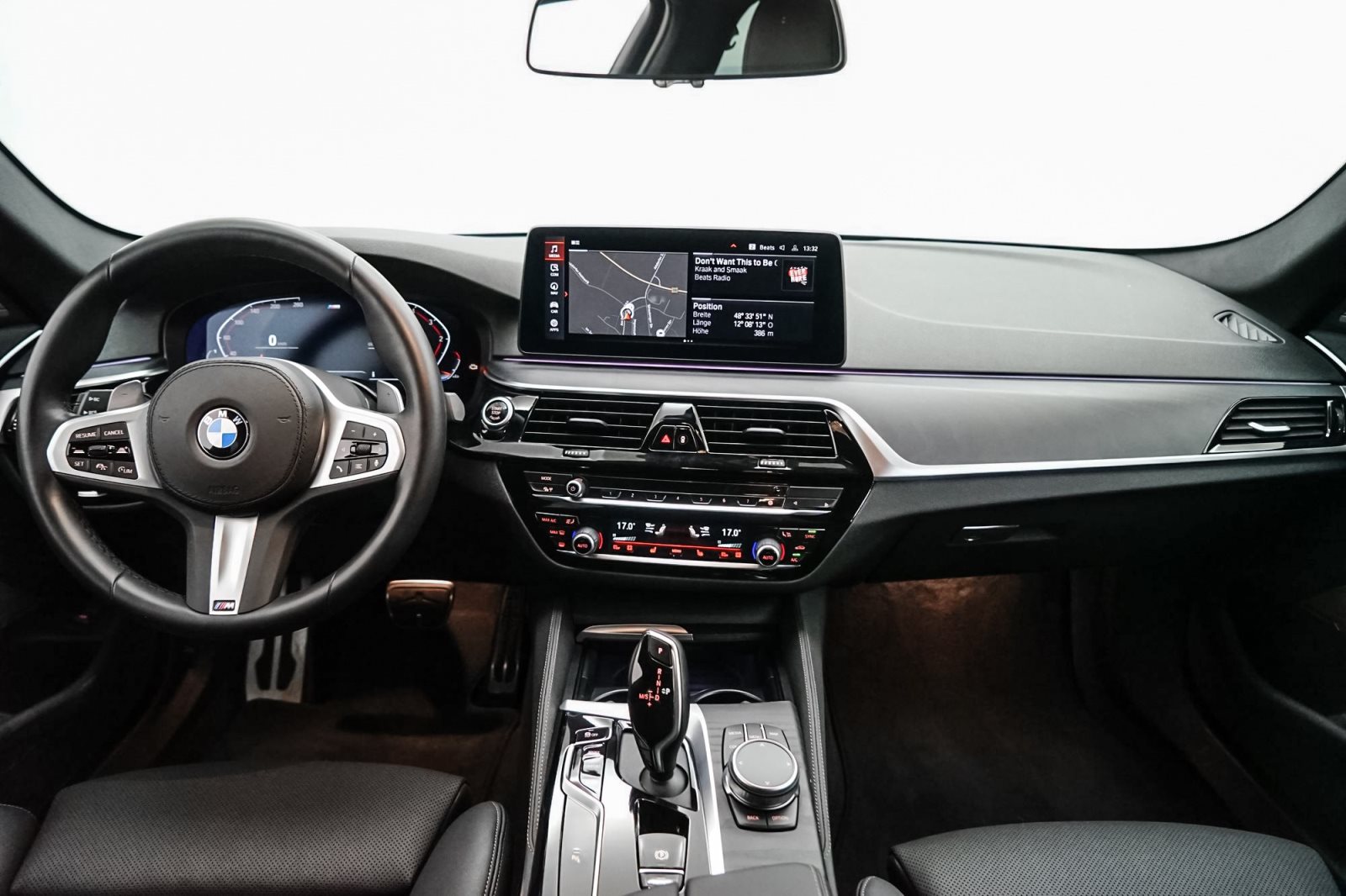 Fahrzeugabbildung BMW 520d xDrive Touring [M Sport, LC Prof., ACC, AHK]