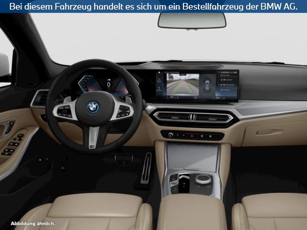 Fahrzeugabbildung BMW 330e Touring