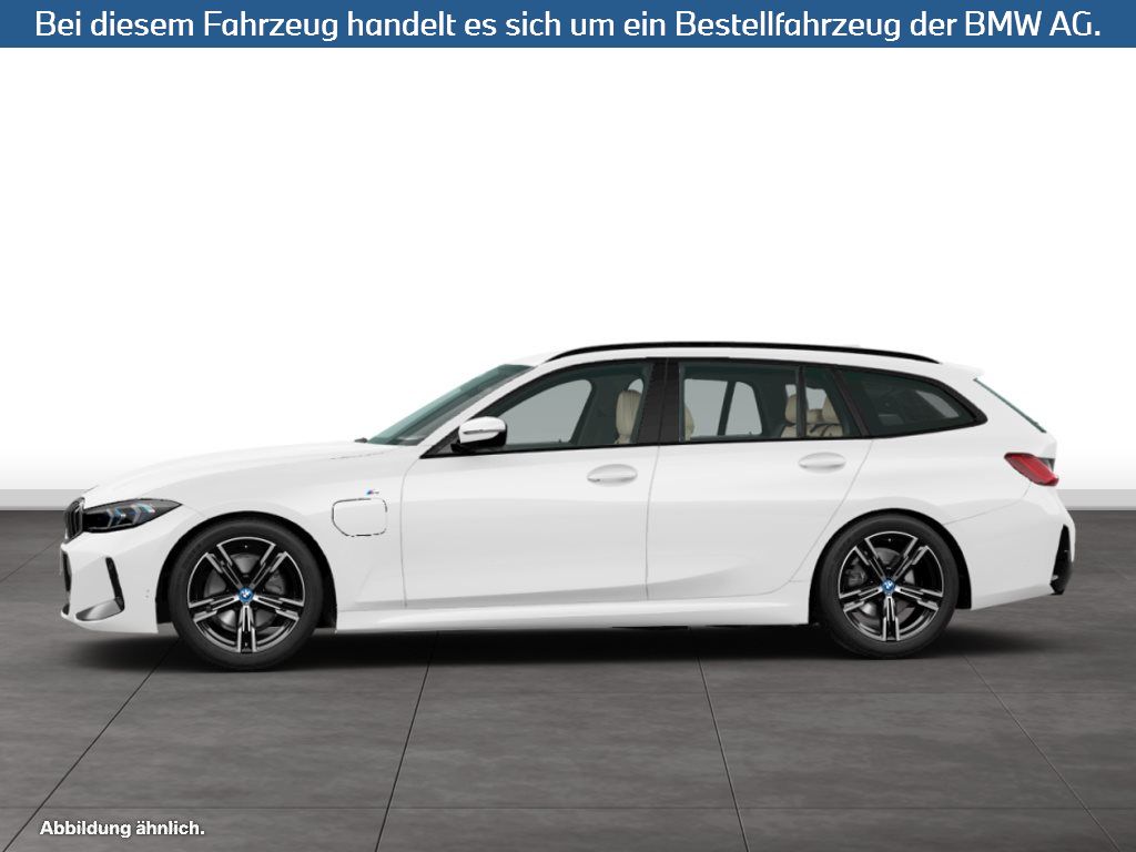 Fahrzeugabbildung BMW 330e Touring