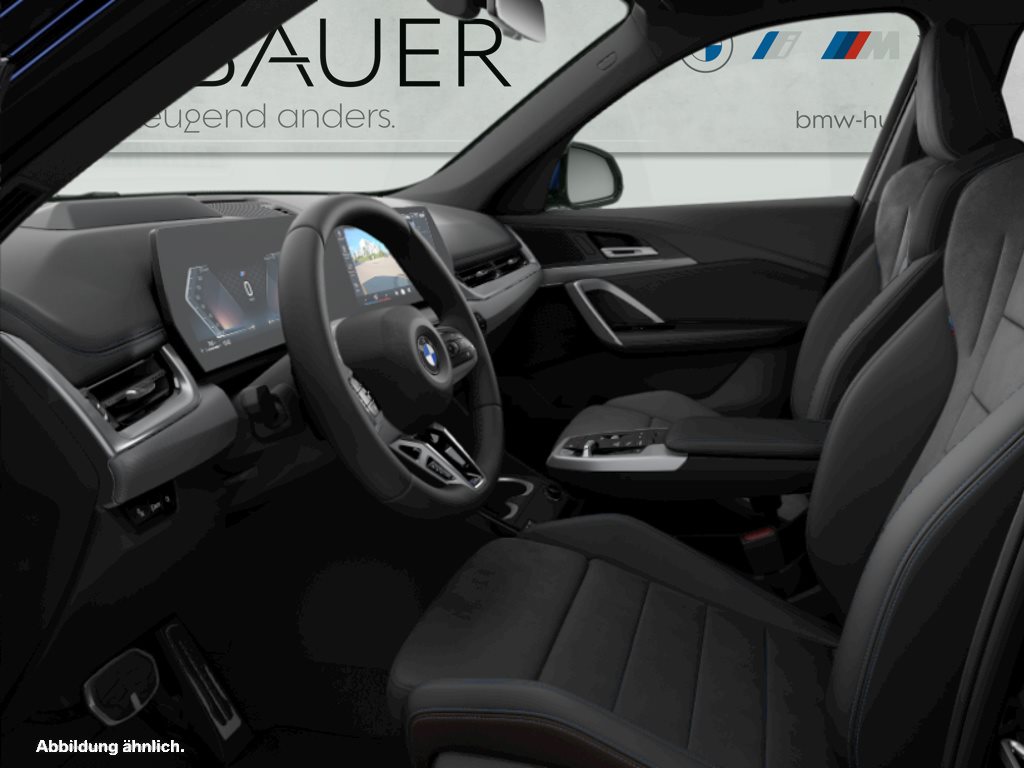 Fahrzeugabbildung BMW X1 sDrive20i [M Sport, HUD, AHK, ACC, RFK, 19 LMR]