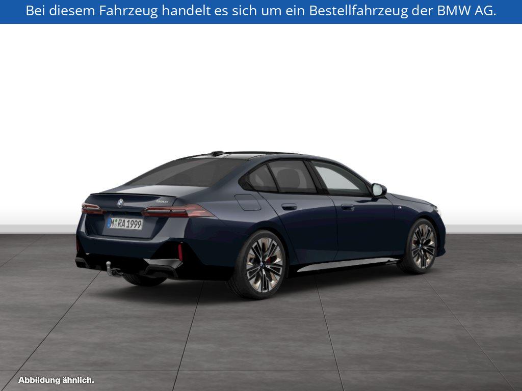 Fahrzeugabbildung BMW 520i Limousine
