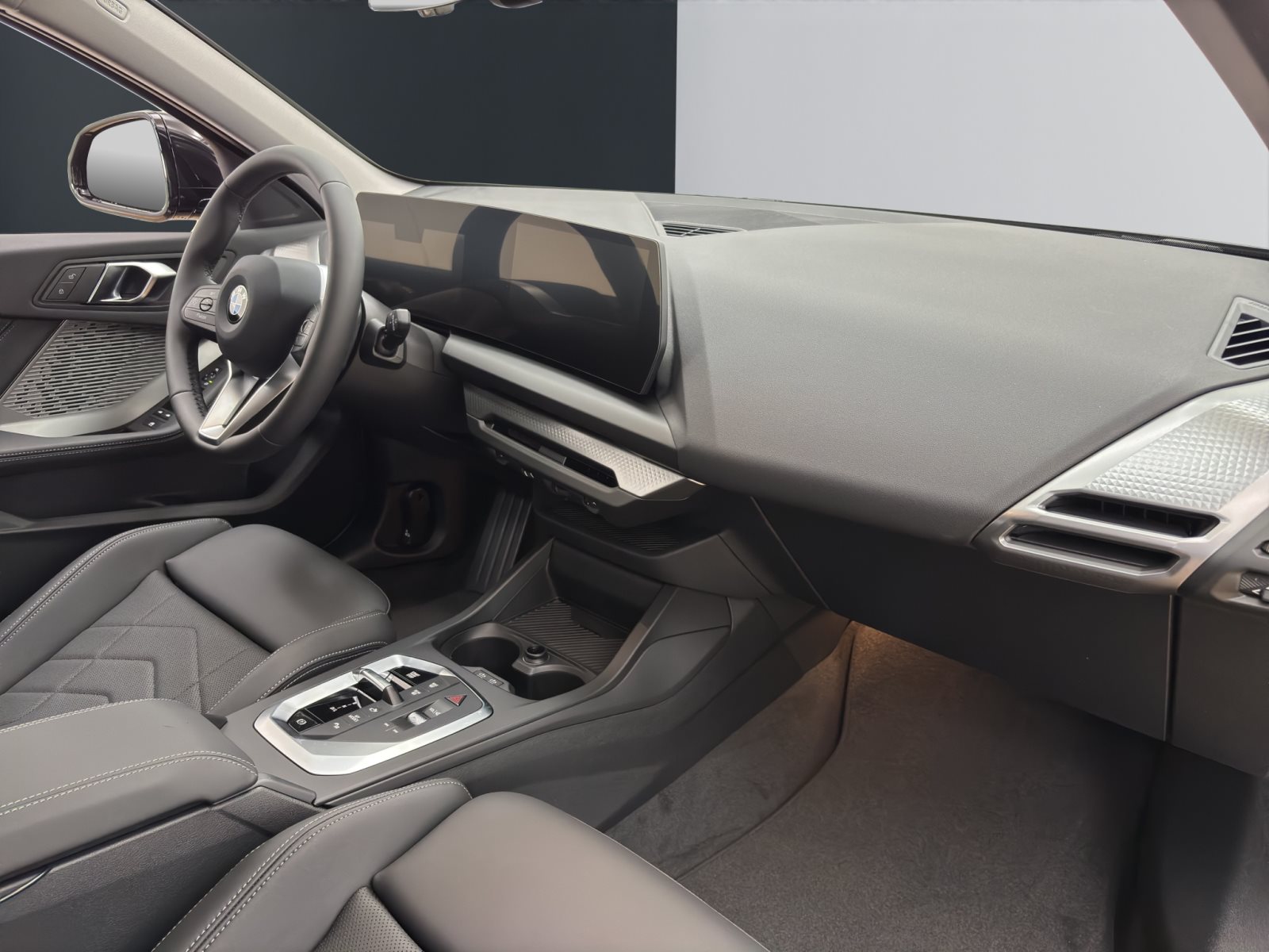 Fahrzeugabbildung BMW 120 [M Sport, Navi, 18 LMR, RFK, SHZ, LED] DAB