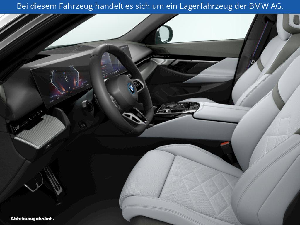 Fahrzeugabbildung BMW i5 xDrive40 Touring