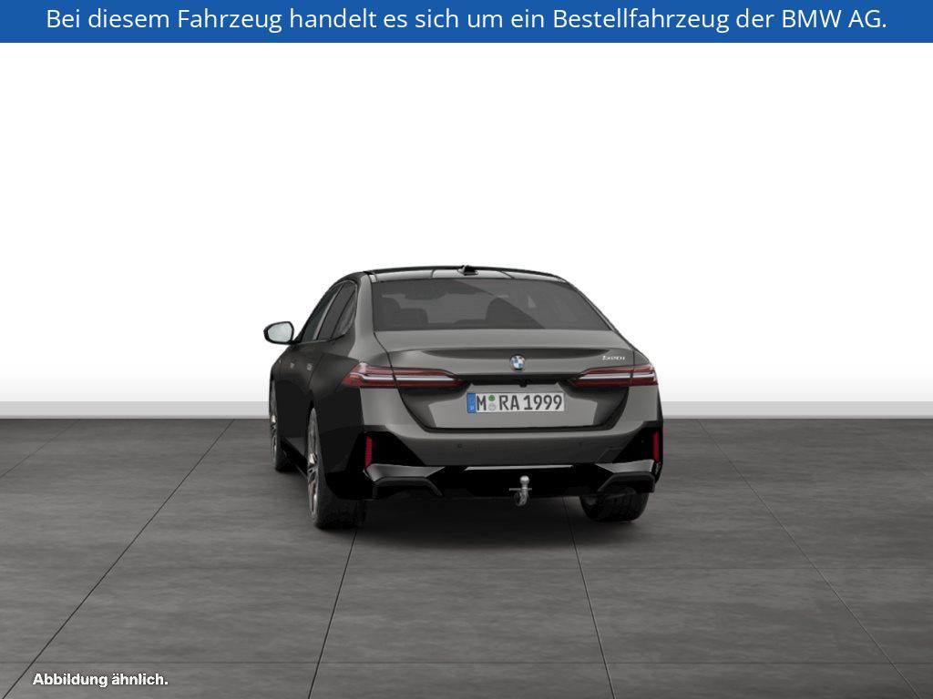 Fahrzeugabbildung BMW 520i Limousine