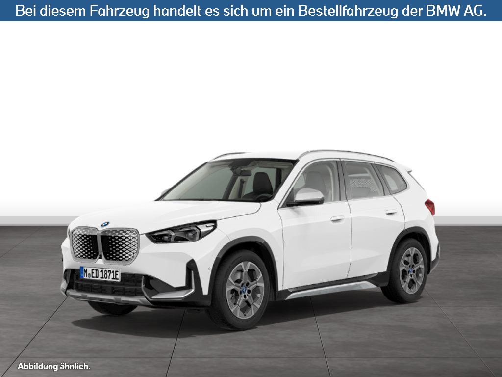 BMW iX1 xDrive30