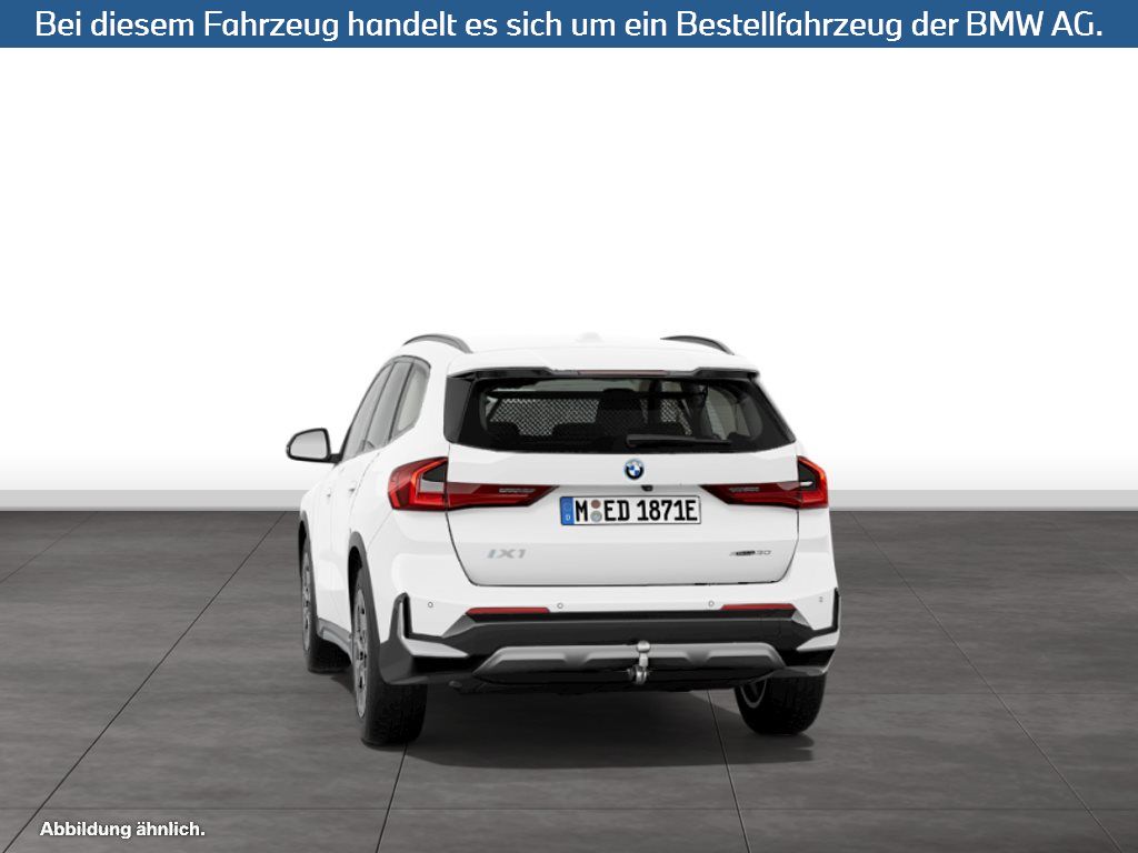 Fahrzeugabbildung BMW iX1 xDrive30