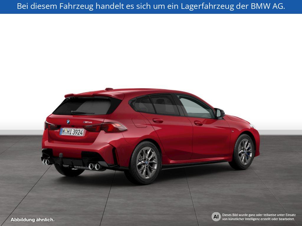 Fahrzeugabbildung BMW M135 xDrive