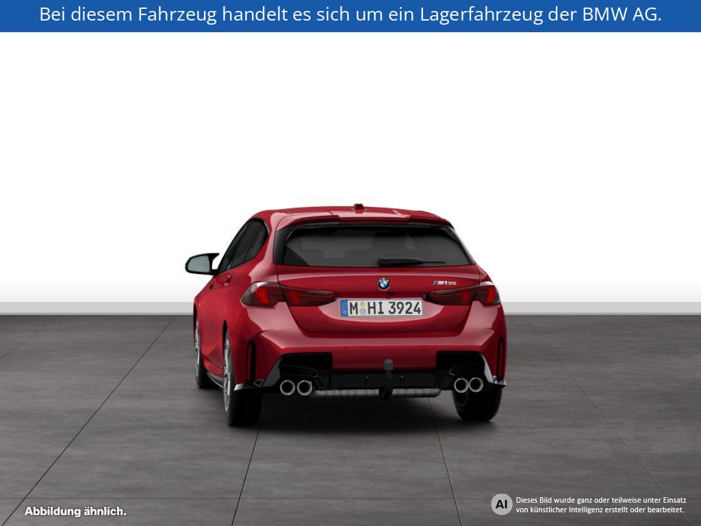 Fahrzeugabbildung BMW M135 xDrive