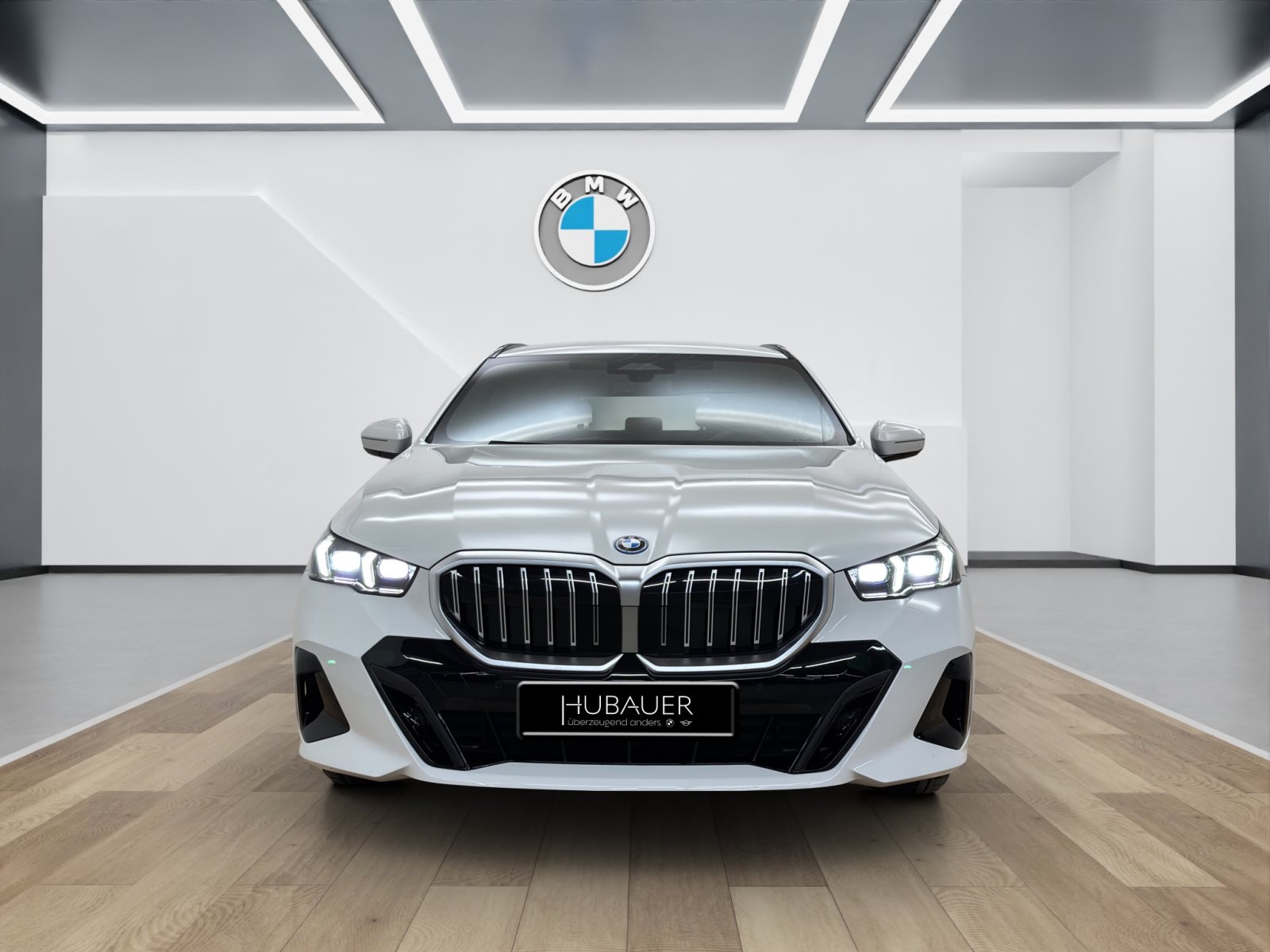 Fahrzeugabbildung BMW 530e xDrive Touring [M Sport, AHK, ACC, RFK, h&k Sound]