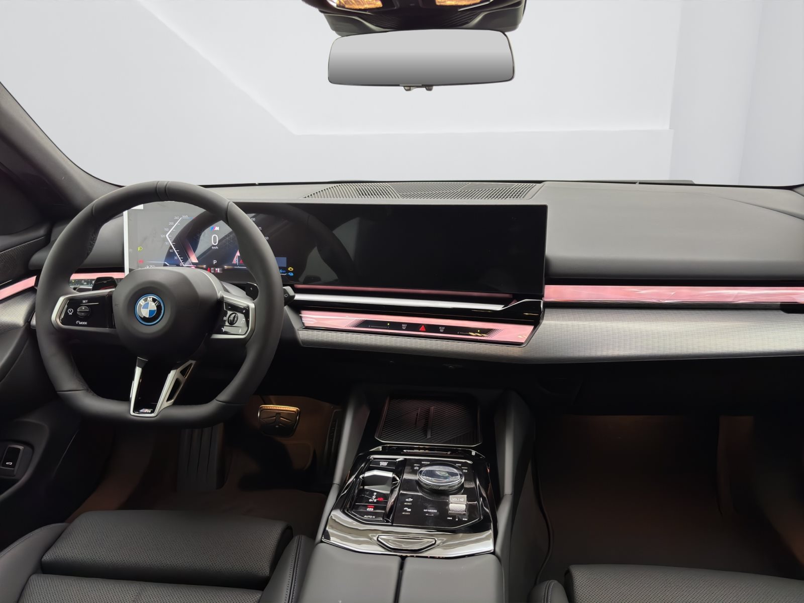 Fahrzeugabbildung BMW 530e xDrive Touring [M Sport, AHK, ACC, RFK, h&k Sound]