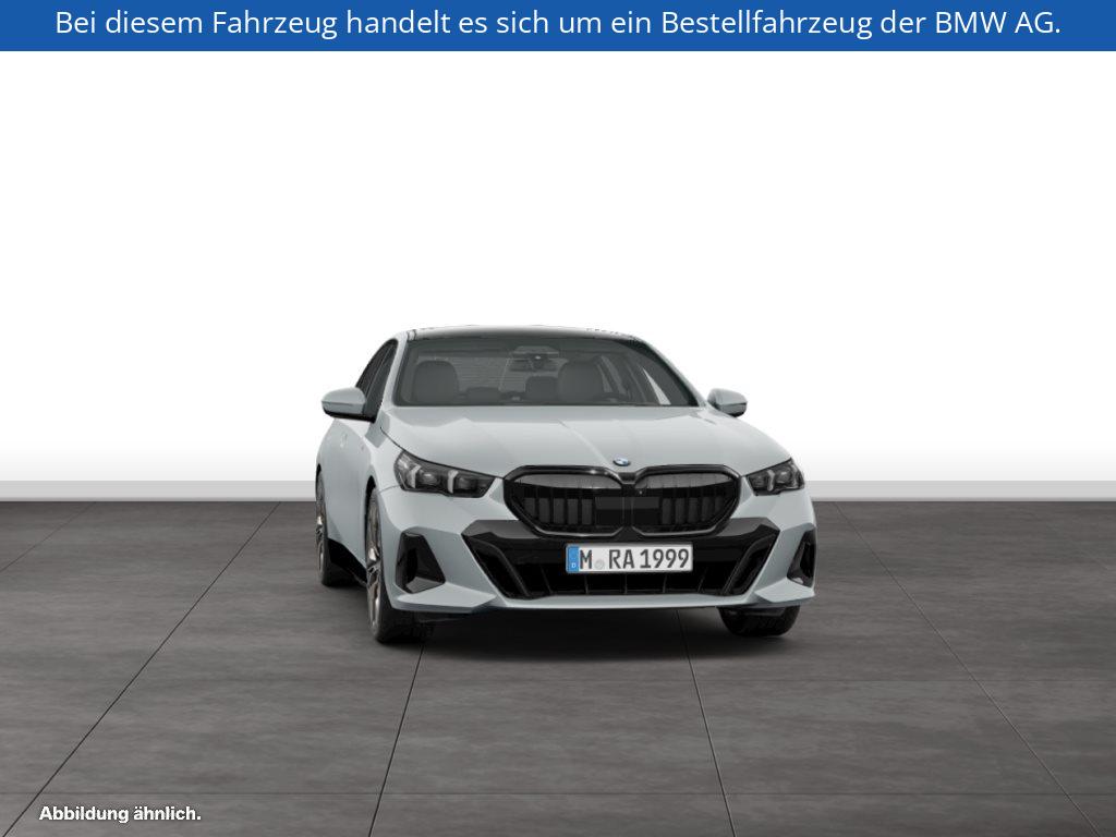 Fahrzeugabbildung BMW 520i Limousine