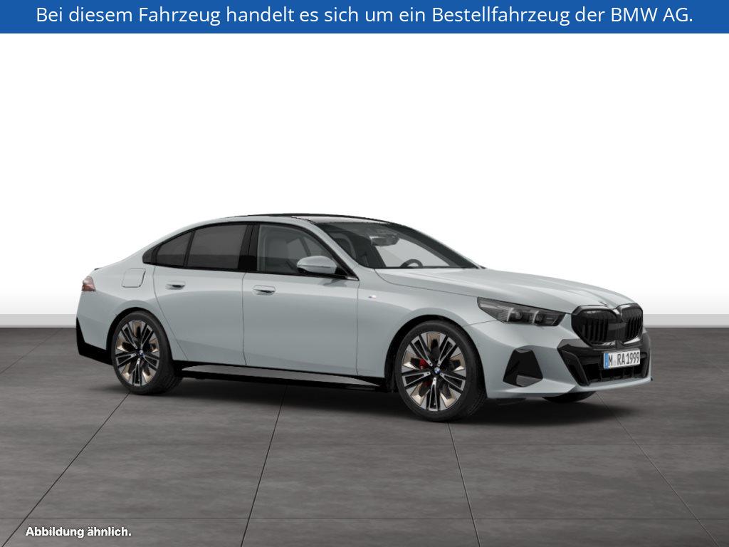 Fahrzeugabbildung BMW 520i Limousine