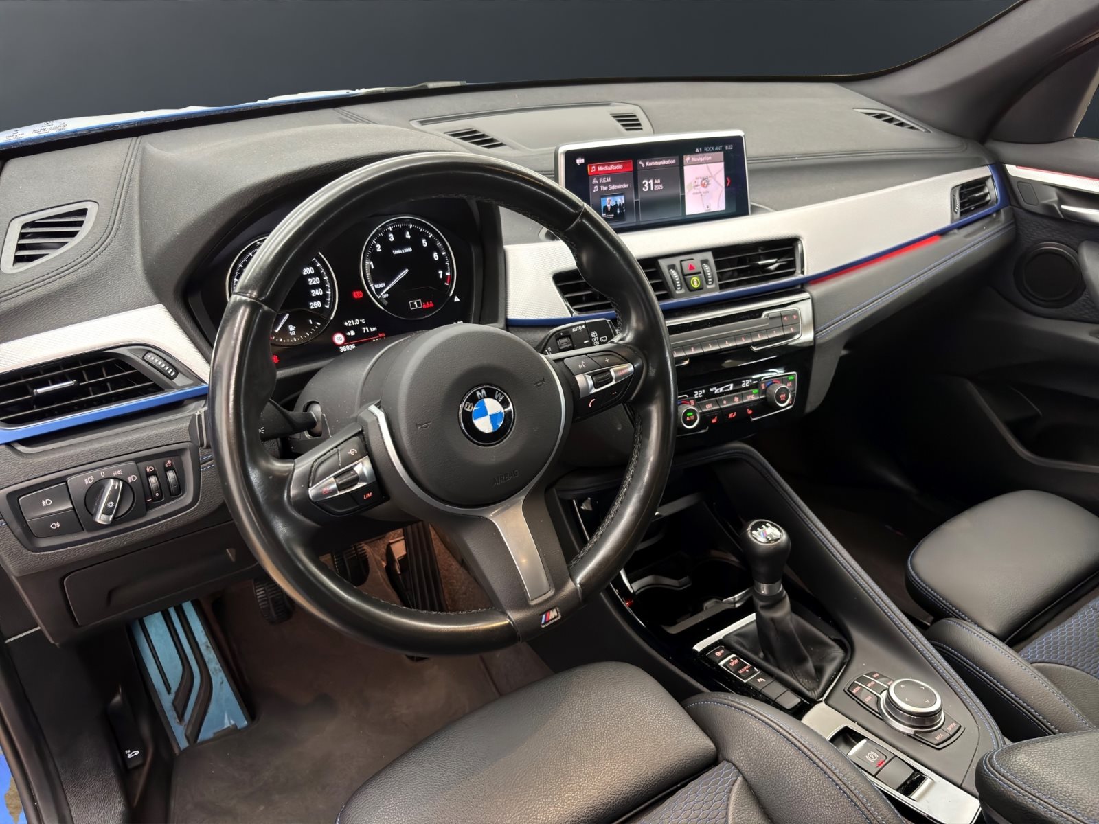 Fahrzeugabbildung BMW X1 sDrive18i [M Sport, Navi, LED, PDC, SHZ]