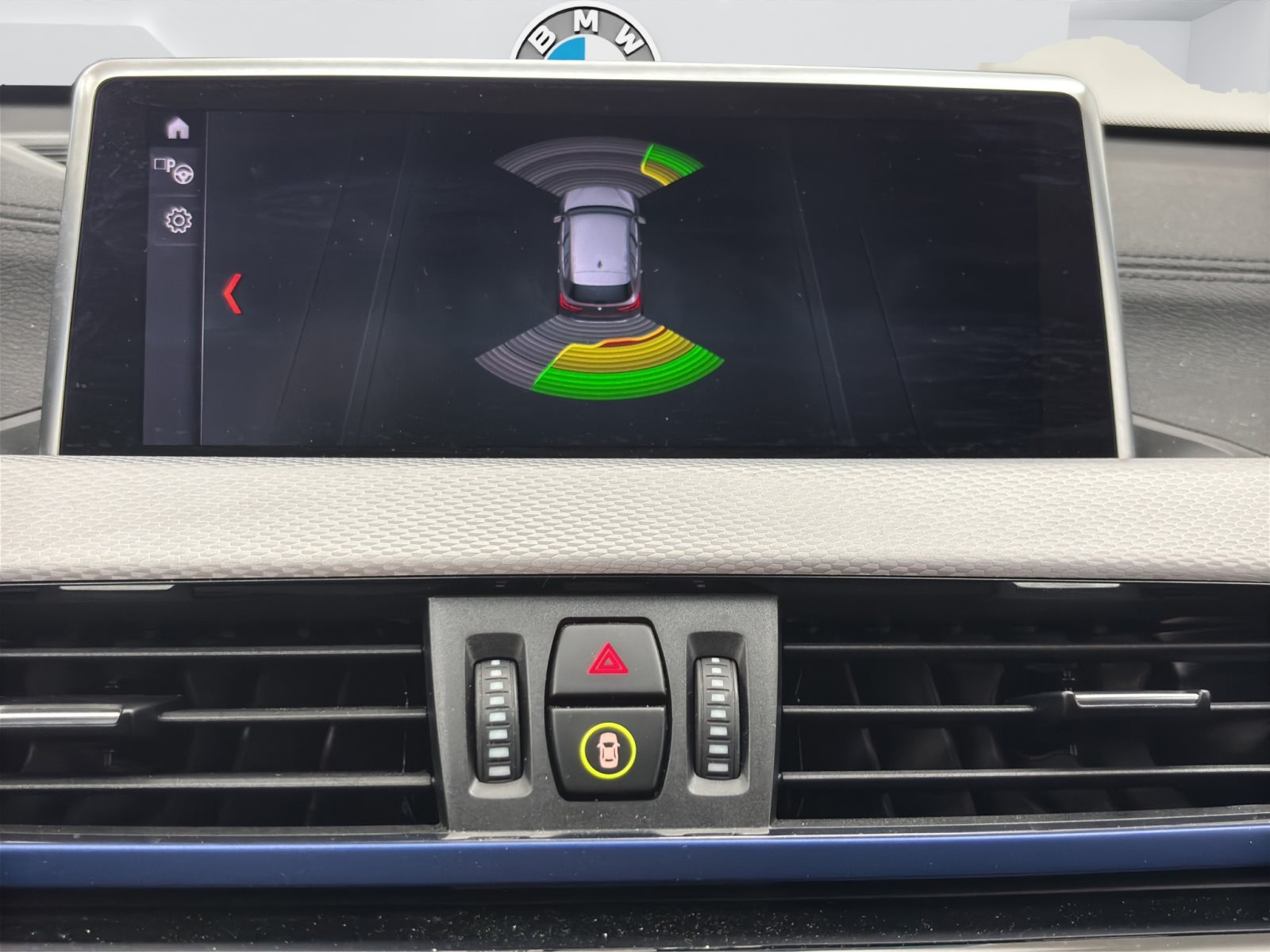 Fahrzeugabbildung BMW X1 sDrive18i [M Sport, Navi, LED, PDC, SHZ]