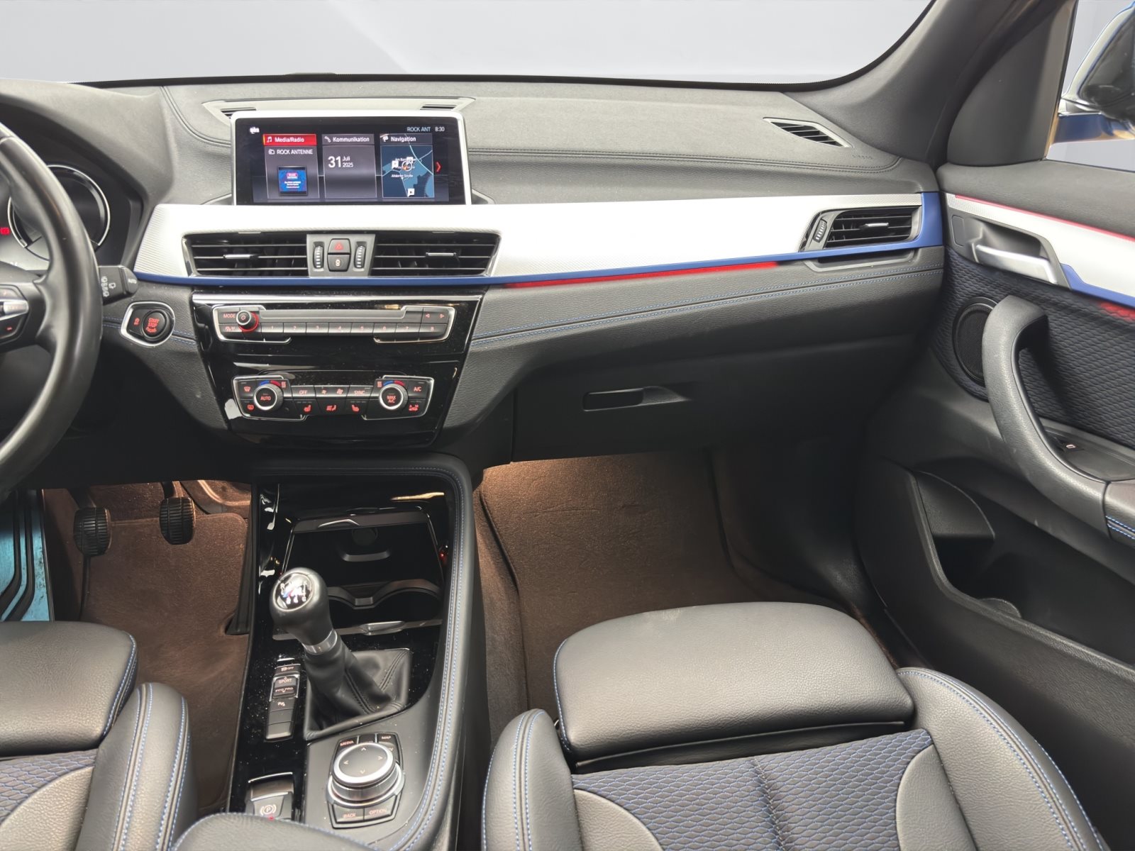 Fahrzeugabbildung BMW X1 sDrive18i [M Sport, Navi, LED, PDC, SHZ]