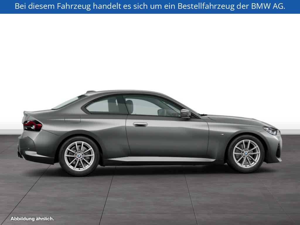 Fahrzeugabbildung BMW 218i Coupé