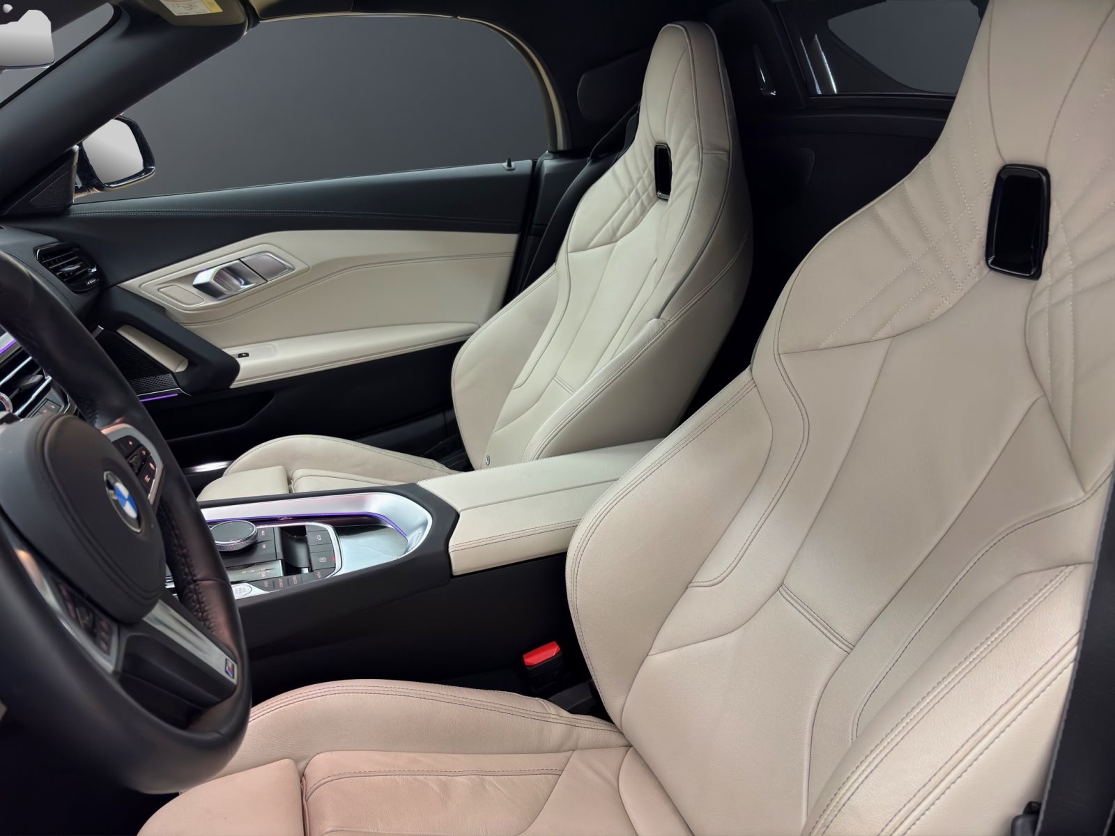 Fahrzeugabbildung BMW Z4 sDrive30i [M Sport, HiFi, HUD, LED, PDC, SHZ]