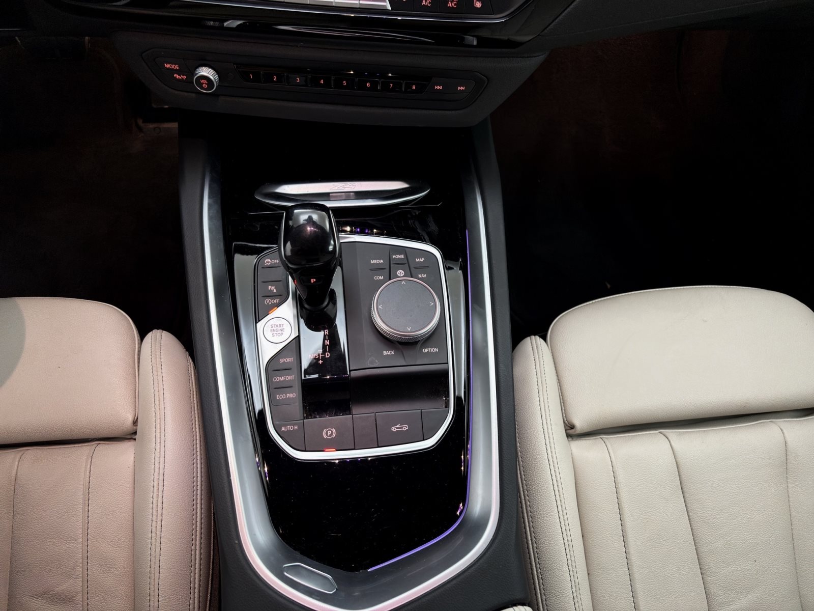Fahrzeugabbildung BMW Z4 sDrive30i [M Sport, HiFi, HUD, LED, PDC, SHZ]