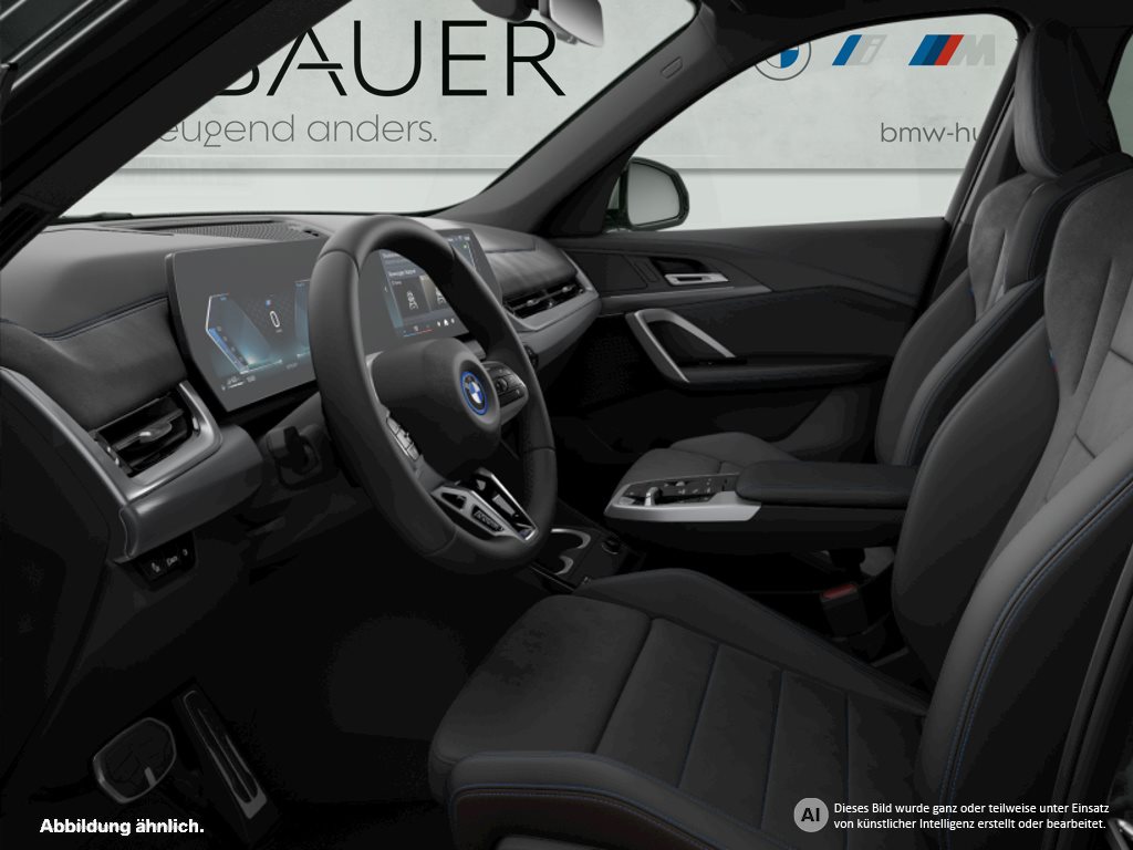 Fahrzeugabbildung BMW X1 xDrive25e [M Sport, AHK, ACC, RFK, 18 LMR]