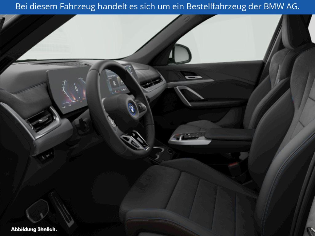 Fahrzeugabbildung BMW iX1 eDrive20