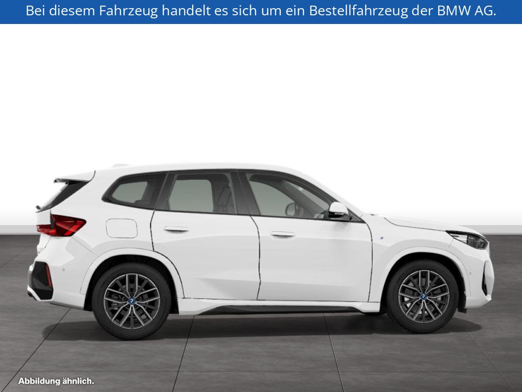 Fahrzeugabbildung BMW iX1 eDrive20
