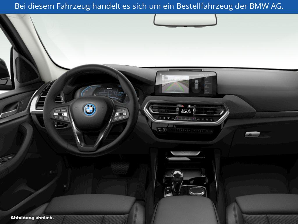 Fahrzeugabbildung BMW X3 xDrive30e