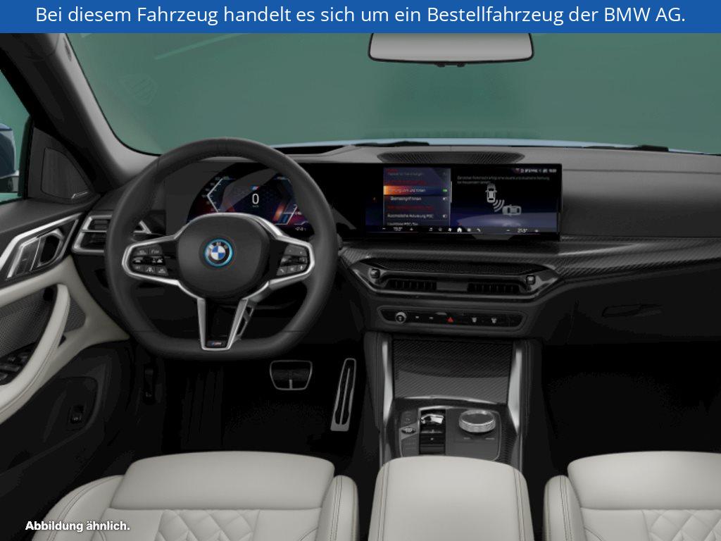 Fahrzeugabbildung BMW i4 xDrive40 Gran Coupé