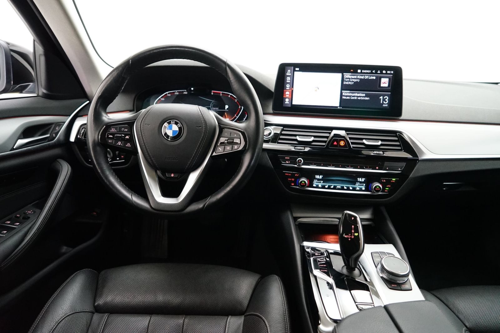 Fahrzeugabbildung BMW 520d xDrive Touring [LC Prof., ACC, Laser, Komfortsitze]