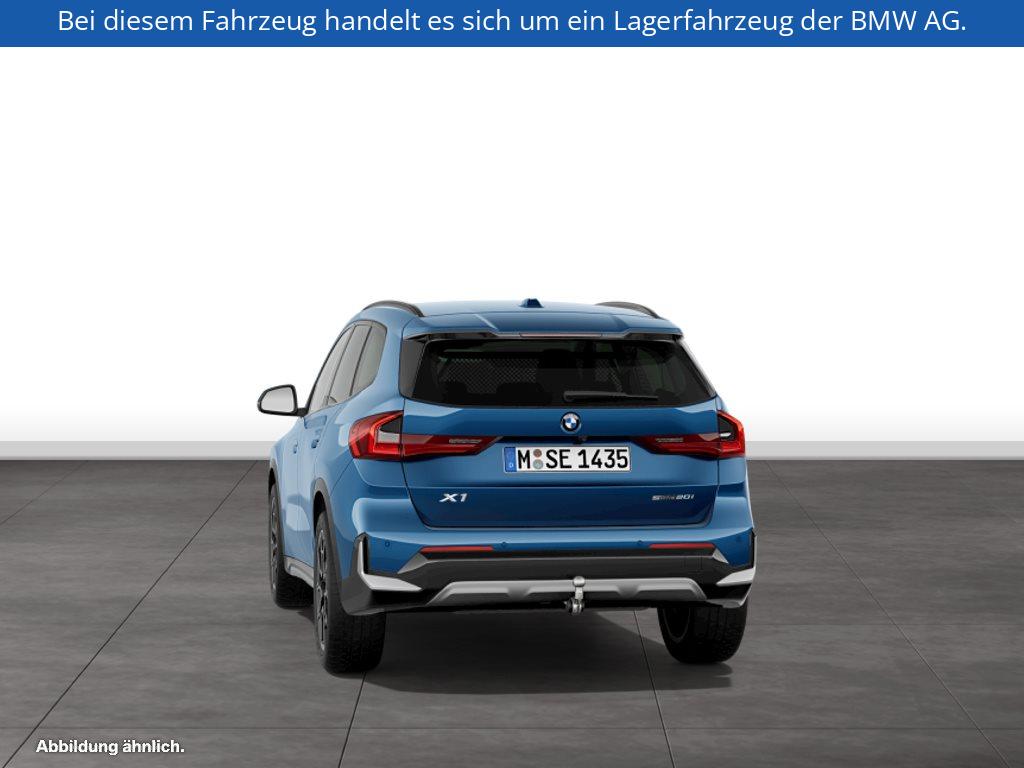 Fahrzeugabbildung BMW X1 sDrive20i